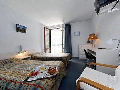 Les Chemins Francis - Modern Hotel Bagnols-les-Bains Exterior foto