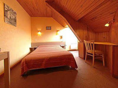 Les Chemins Francis - Modern Hotel Bagnols-les-Bains Exterior foto